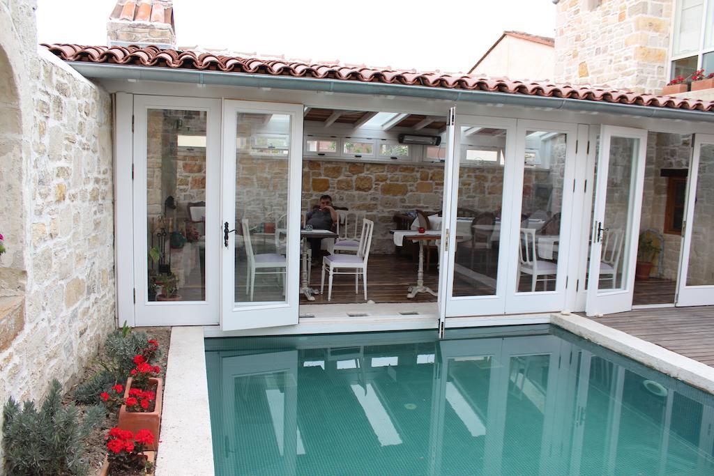 Eski Tas Hotel Cesme Exterior foto