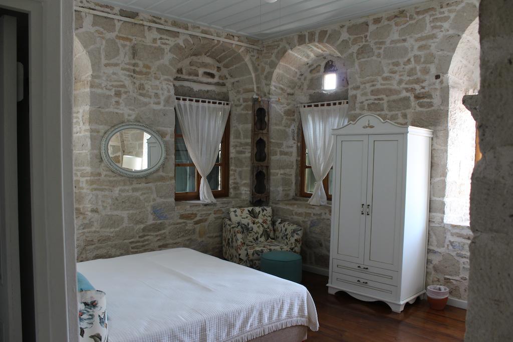 Eski Tas Hotel Cesme Exterior foto